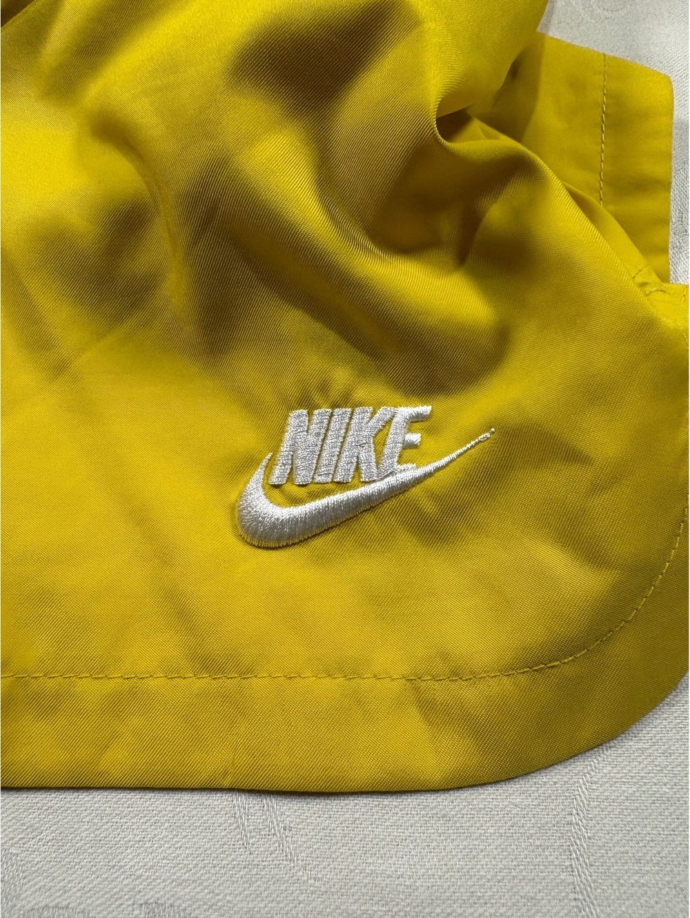 Nike Sportswear Yellow Flow Shorts Mens Size Large 6” Inseam - Picture 2 of 7
